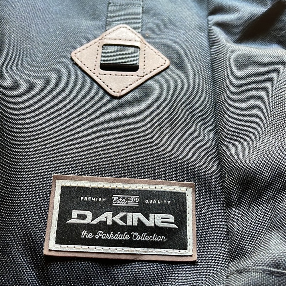 Dakine laptop backpack - Picture 3 of 5